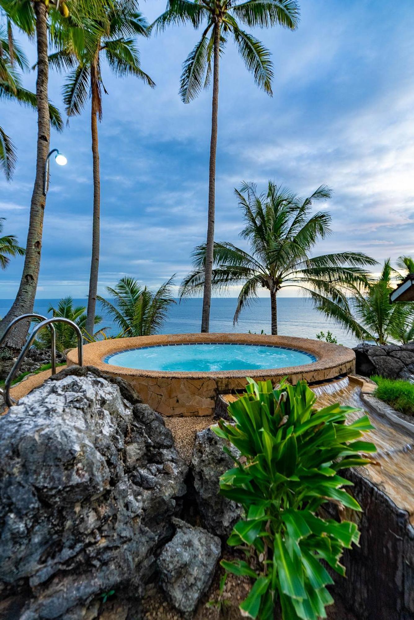 Blue Star Dive And Resort Anda  Zewnętrze zdjęcie