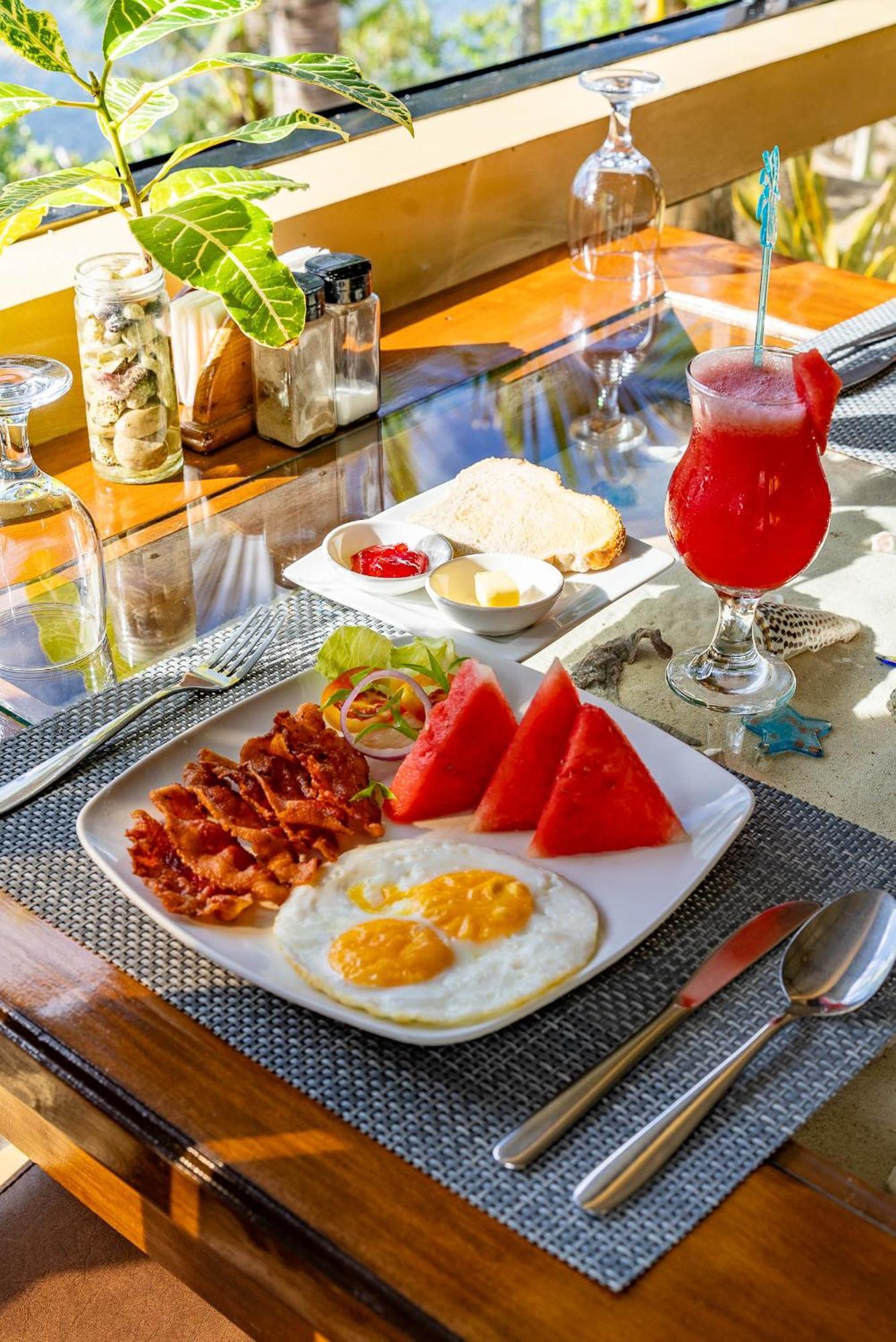 Blue Star Dive And Resort Anda  Zewnętrze zdjęcie